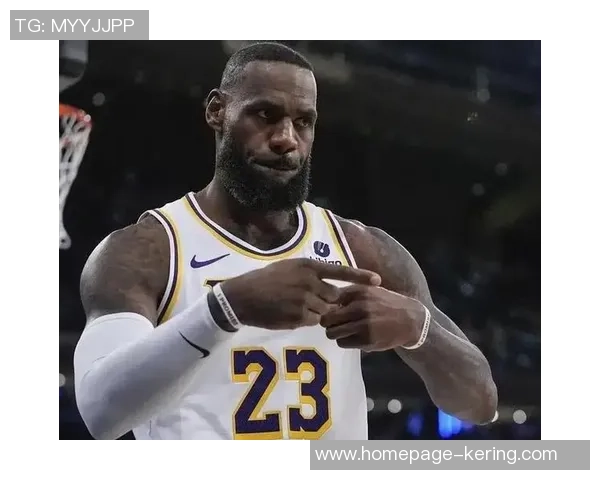 勒布朗詹姆斯:篮球之王的辉煌历程与传奇瞬间解析 勒布朗詹姆斯:篮球之王的辉煌历程与传奇瞬间解析